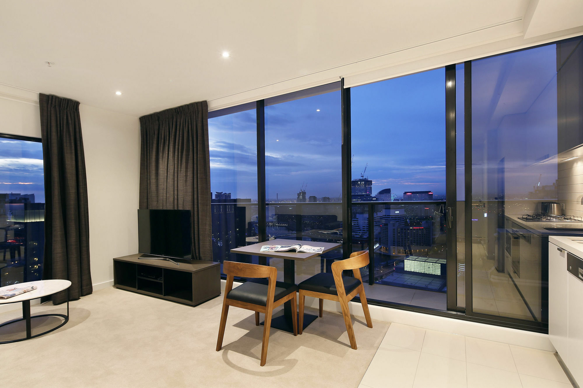 Experience Bella Hotel Apartments Melbourne Exterior photo